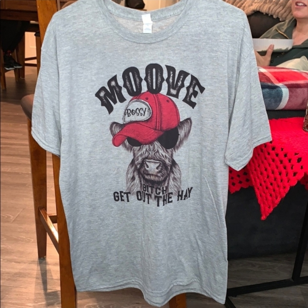 Womens Sz Large Super Cute Graphic Tshirt. Jerzees!! Mint Condition!